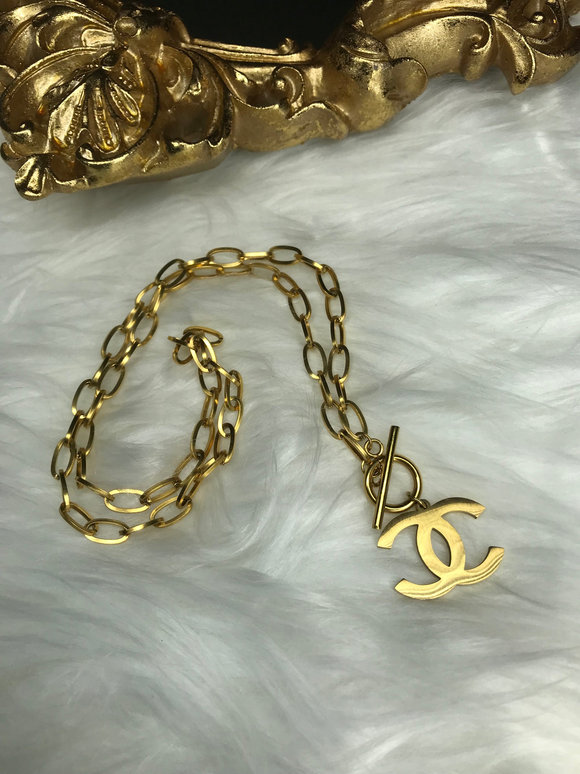 vintage chanel cc logo necklace