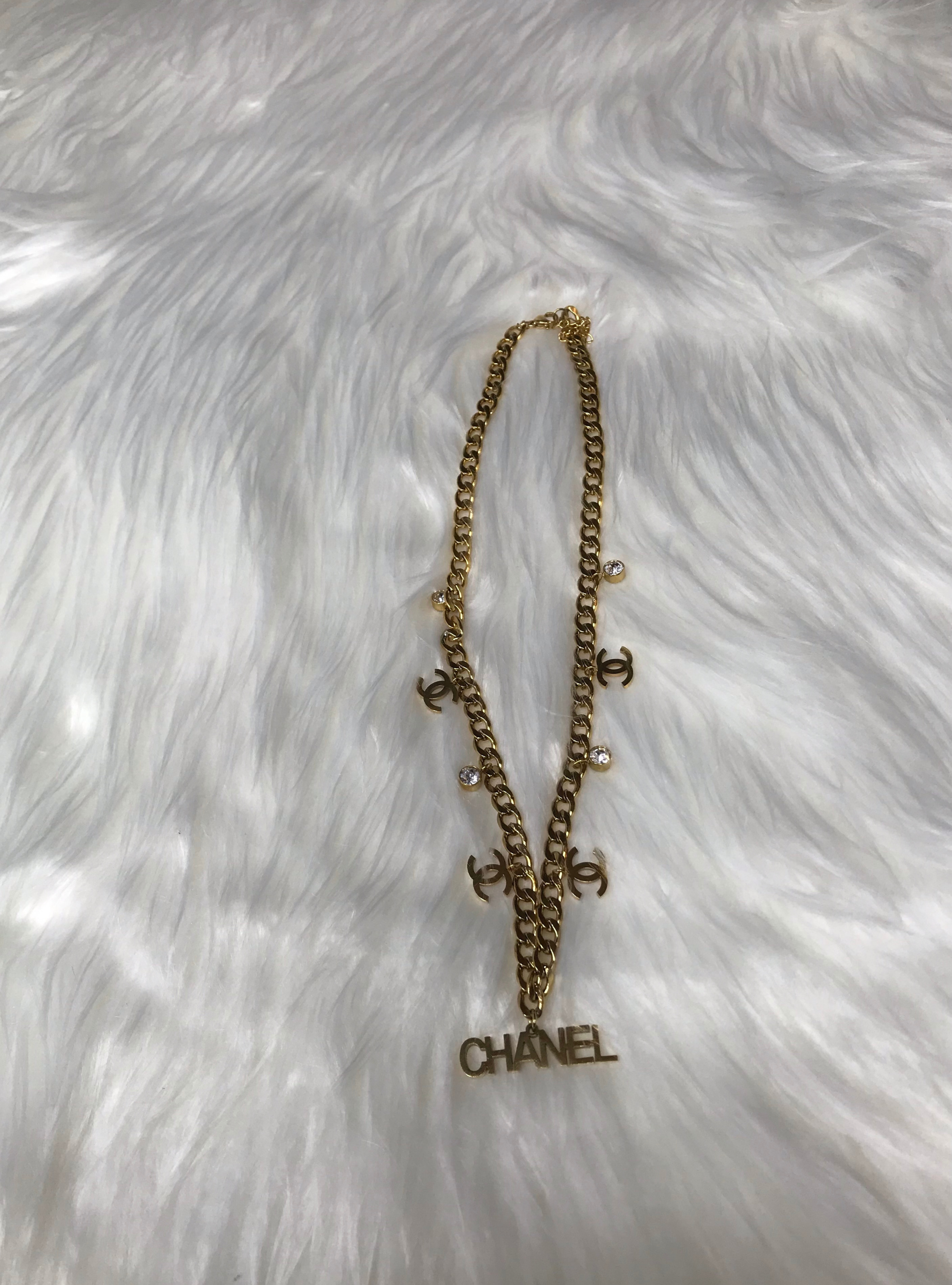 BNIB Chanel Necklace Pearl Crystal CC Drop, Women's Fashion, Jewelry &  Organisers, Necklaces on Carousell